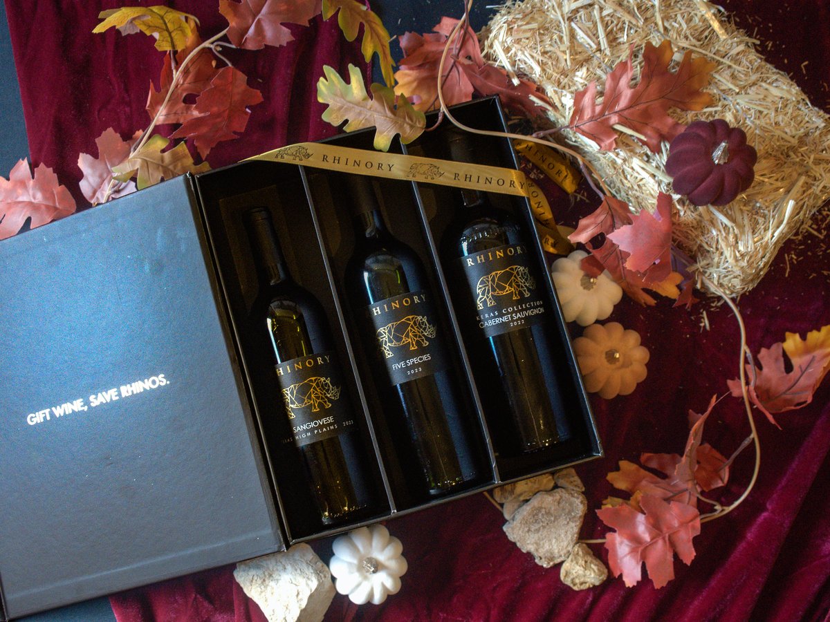 The Comeback in a black Rhinory gift box