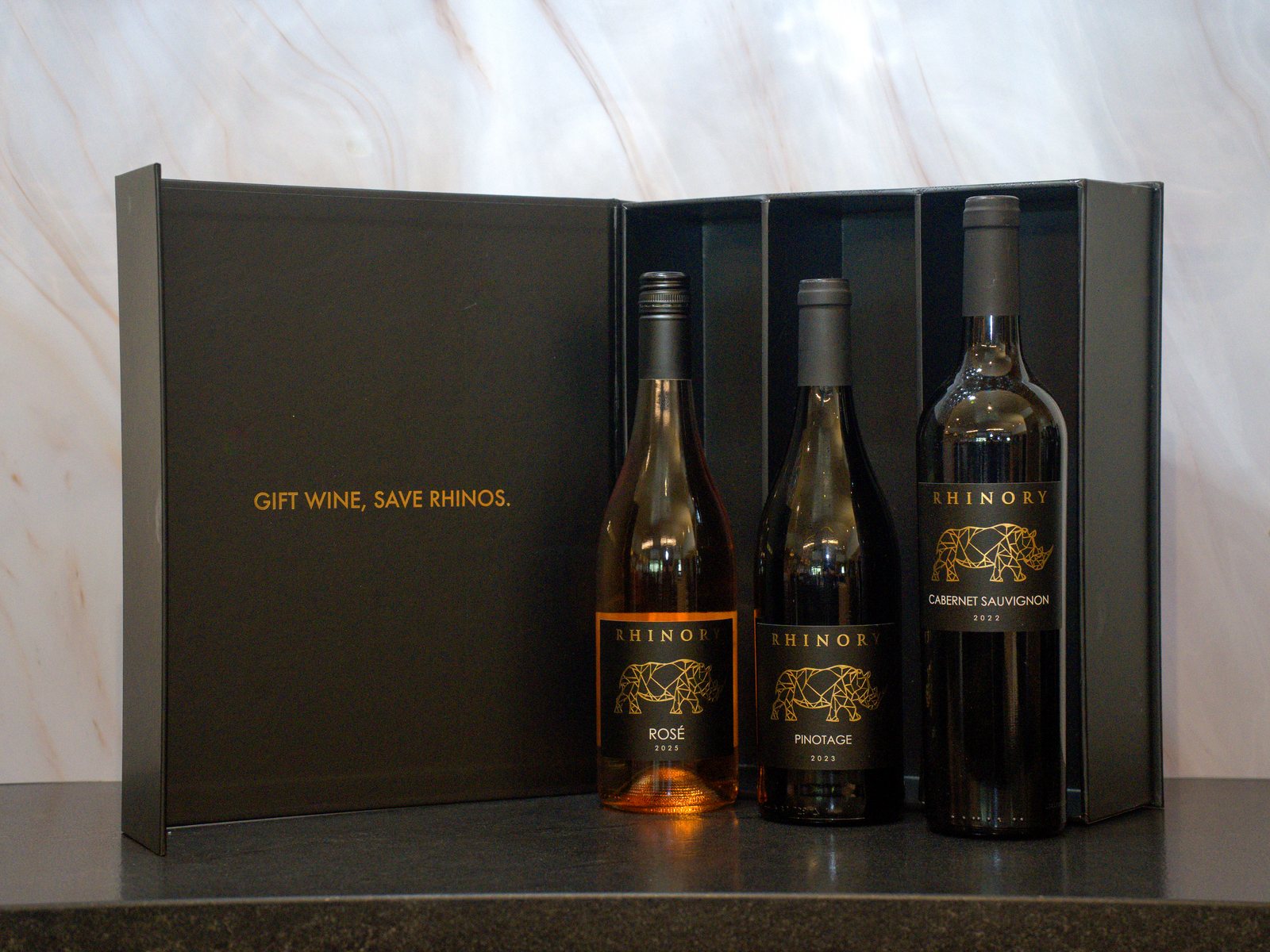 Full Circle in a black Rhinory gift box